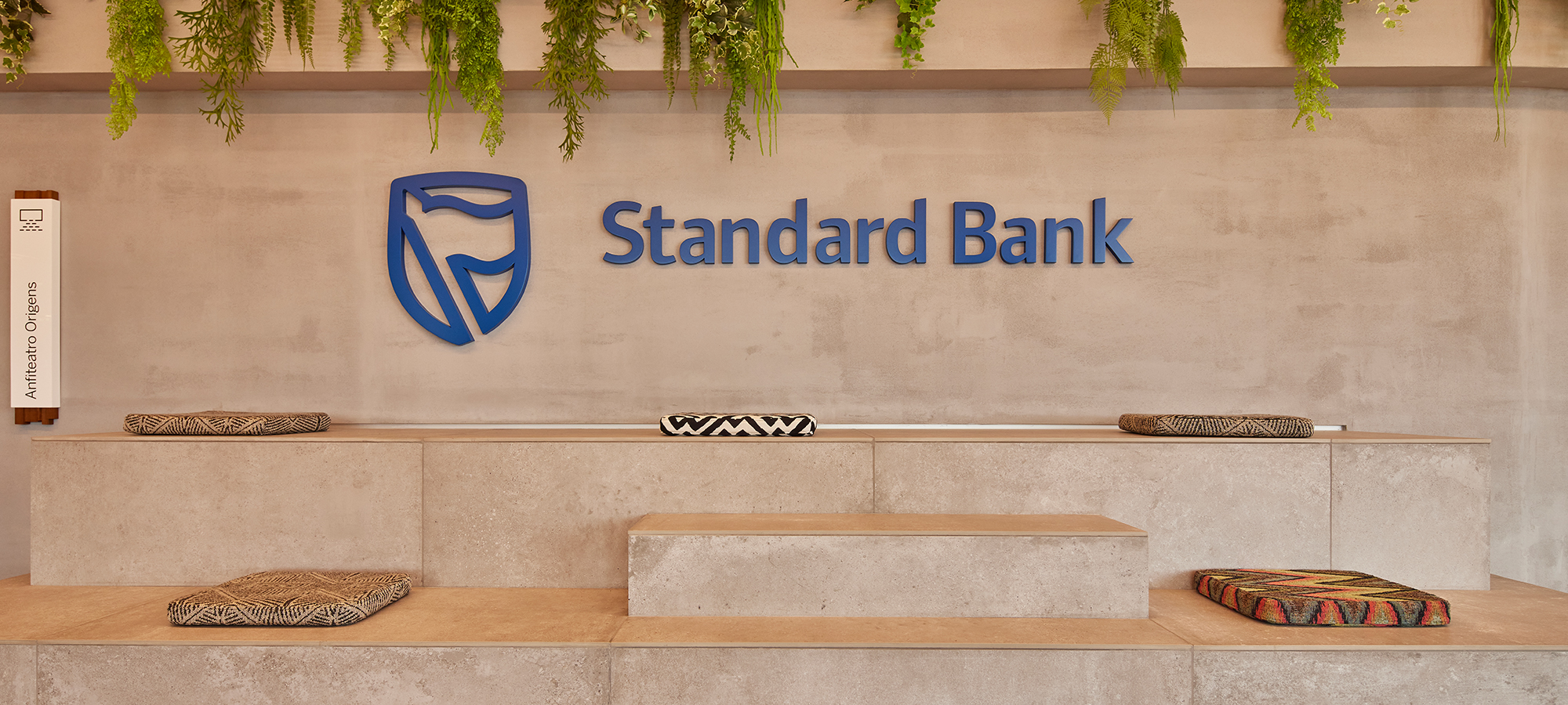 TGV Interiores - Corporate project in Luanda - Standard Bank